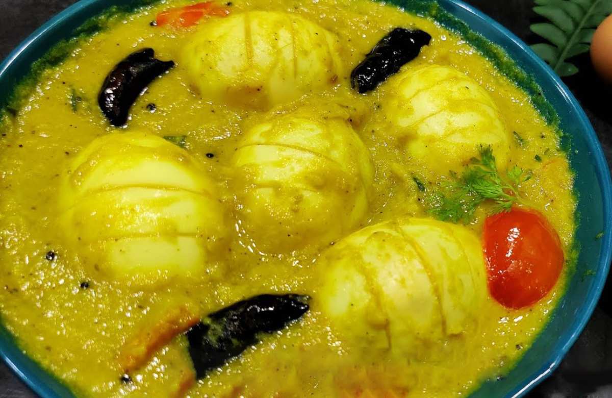 Egg Kurma Curry for breakfast
