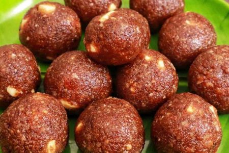 അവൽ ഇരിപ്പുണ്ടോ? ഒരു തുള്ളി എണ്ണ വേണ്ട! വെറും 10 മിനിറ്റിൽ അവൽ കൊണ്ട് രുചിയൂറും എണ്ണയില്ലാ പലഹാരം!! | Easy Jaggery Aval Recipe