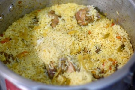 എന്തളുപ്പം! രുചിയോ ഉഗ്രൻ! നിങ്ങൾ അനേഷിച്ചു നടന്ന ഈസി ബിരിയാണി റെസിപ്പി ഇതാ! കുക്കറിൽ 10 മിനിറ്റിൽ ചിക്കൻ ബിരിയാണി റെഡി!! | Easy Cooker Chicken Biriyani Recipe