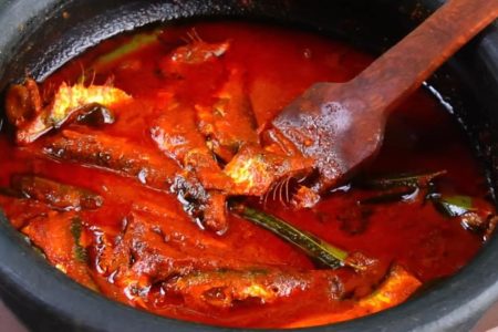 നാടൻ മത്തി കൊണ്ട് ഒരു കിടിലൻ കറി! ഇനി മത്തി കറി ഉണ്ടാക്കുമ്പോൾ ഈ രീതിയിൽ ഒന്ന് തയ്യാറാക്കി നോക്കൂ!! | Special Sardine Curry Recipe
