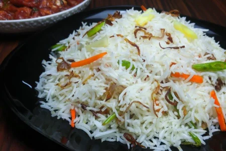 10 മിനിറ്റിൽ അടിപൊളി നാടൻ ഫ്രൈഡ് റൈസ്! ഇനി ആർക്കും കല്യാണ വീടുകളിലെ ഫ്രൈഡ് റൈസ് എളുപ്പത്തിൽ വീട്ടിൽ തന്നെ ഉണ്ടാക്കാം!! | Special Fried Rice Recipe