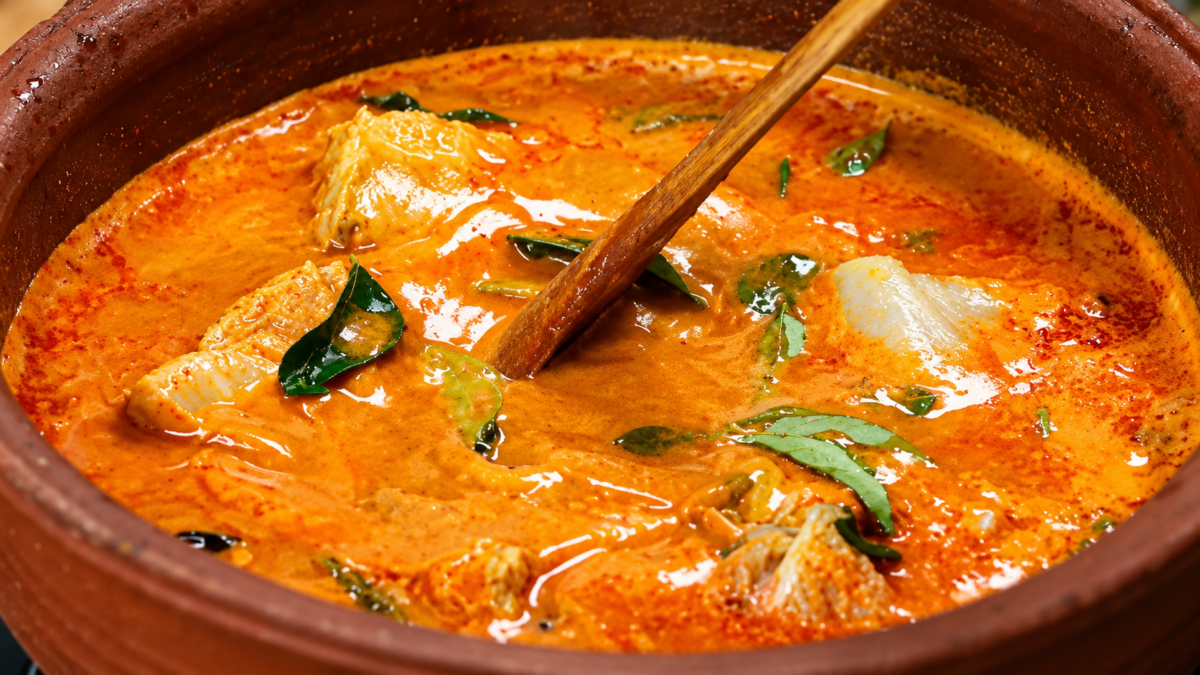 Kerala Hotel Style Fish Curry: ഹോട്ടൽ രുചിയിൽ മീൻകറി തയ്യാറാക്കാം 3 Kerala Hotel Style Fish Curry